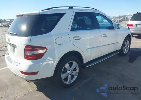 2011 Mercedes-Benz Ml 350 z USA, uszkodzony, nr VIN 4JGBB5GB3BA635598